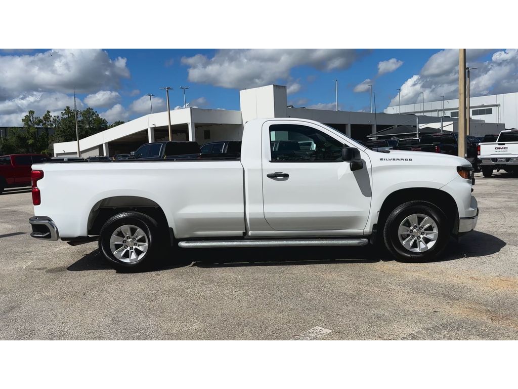 2024 Chevrolet Silverado 1500 photo 9
