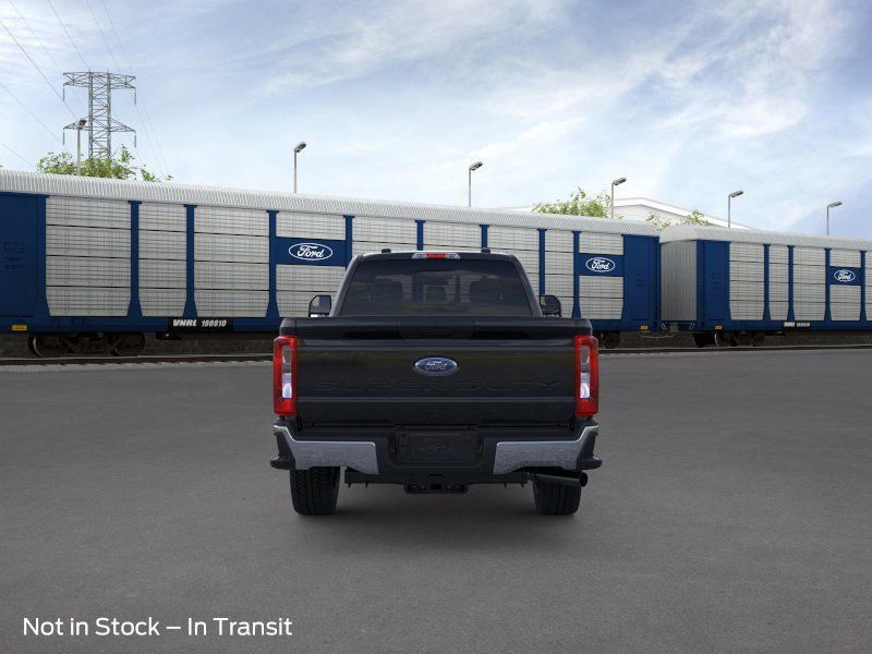 2025 Ford F-350 photo 4