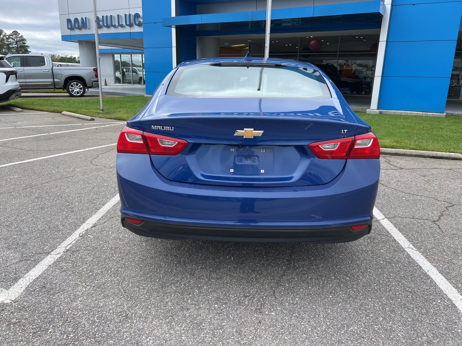 2023 Chevrolet Malibu 1LT photo 4