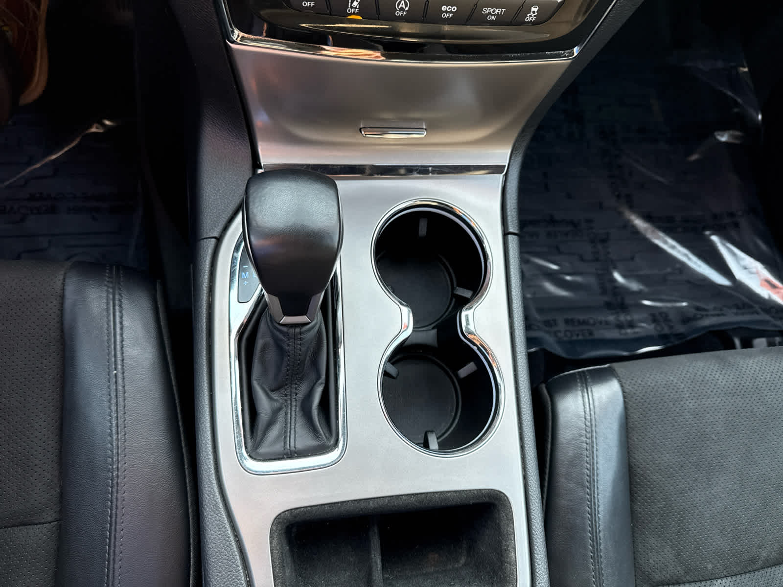 2021 Jeep Grand Cherokee Laredo X photo 25