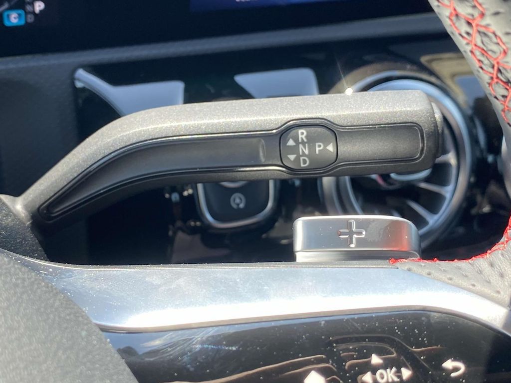 2025 Mercedes Benz CLA 250 photo 21