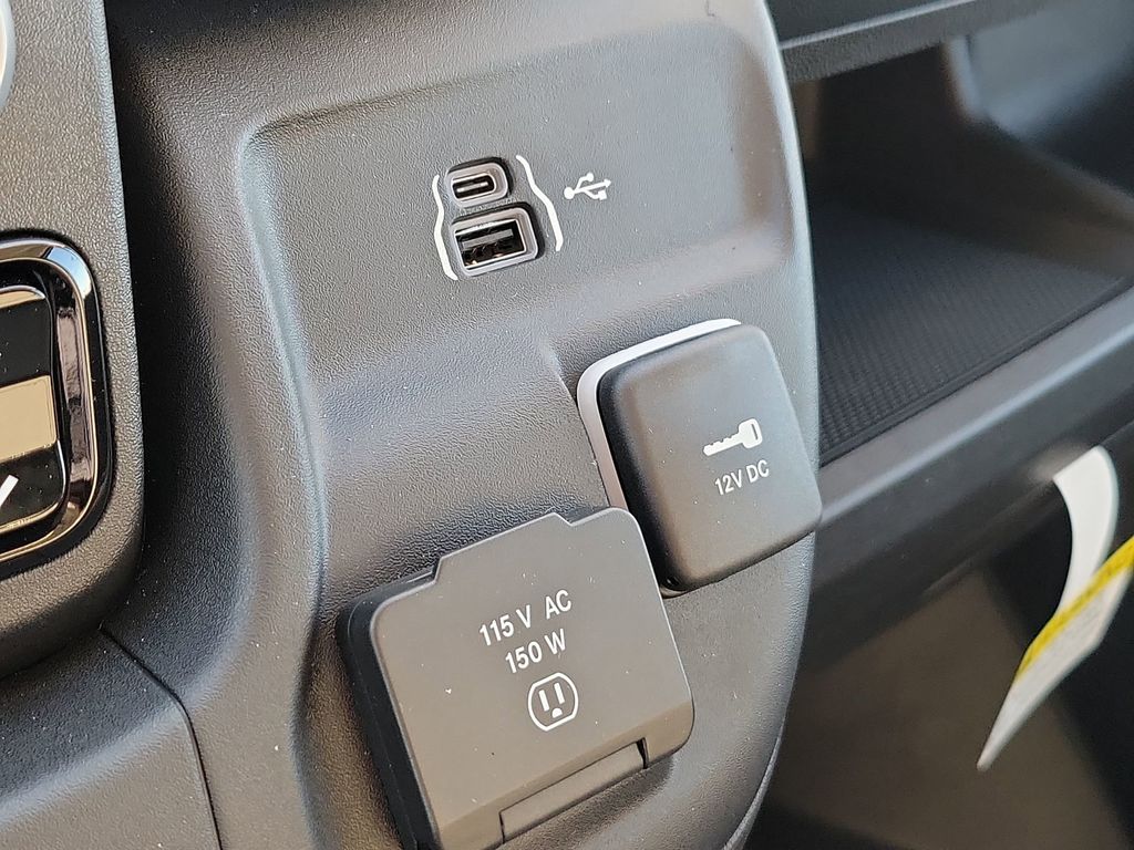 2025 Ram 2500 Base photo 26