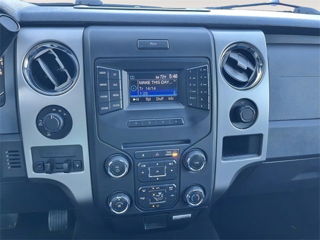 2013 Ford F-150 XLT photo 18