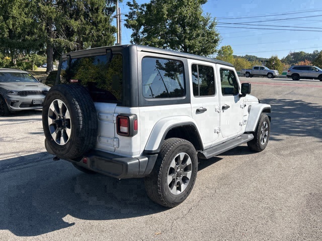2022 Jeep Wrangler Unlimited Sahara photo 4