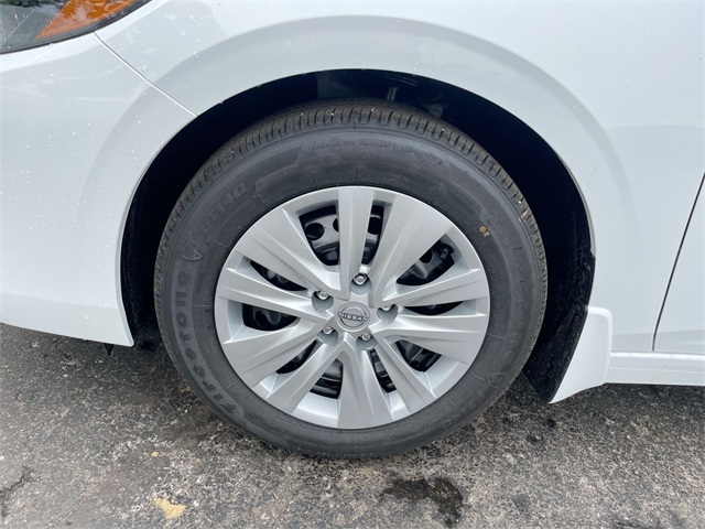 2025 Nissan Sentra S photo 17