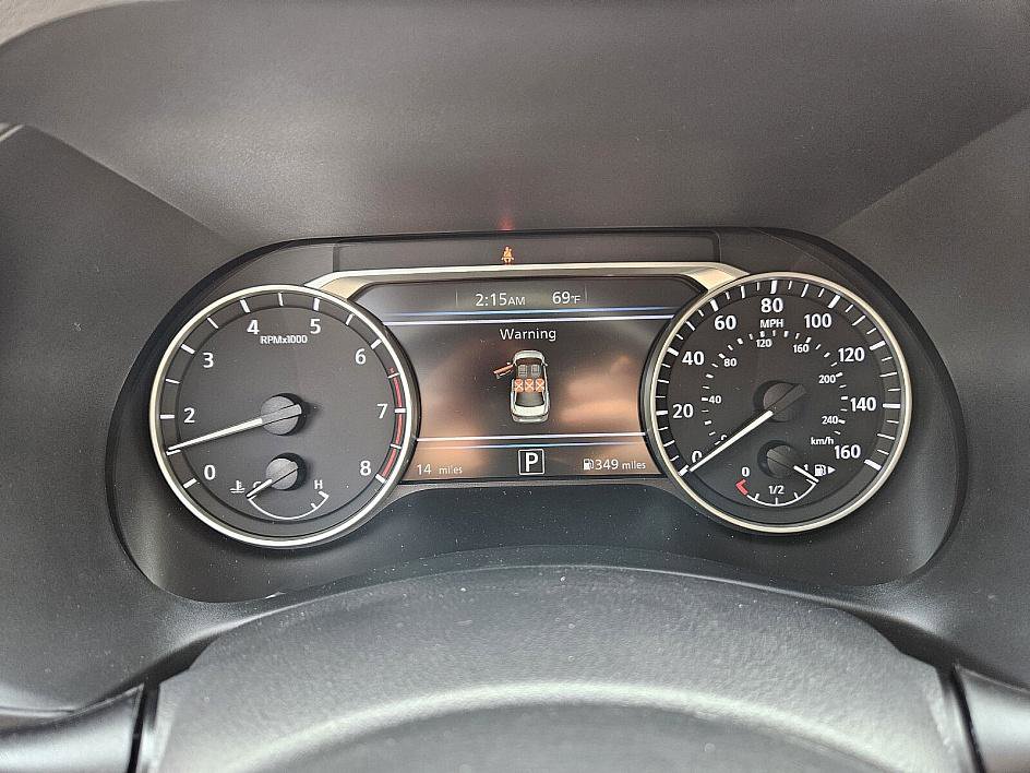 2025 Nissan Sentra SV photo 26
