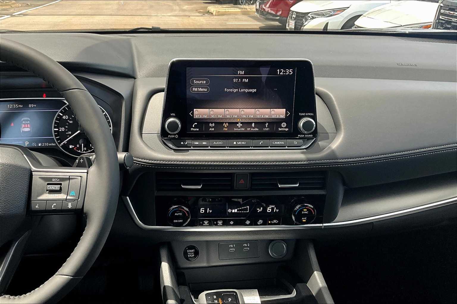 2025 Nissan Rogue SV photo 6