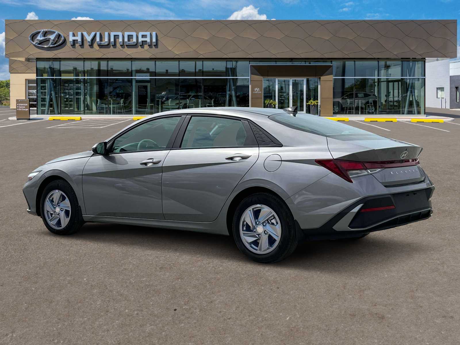2025 Hyundai Elantra SE photo 4