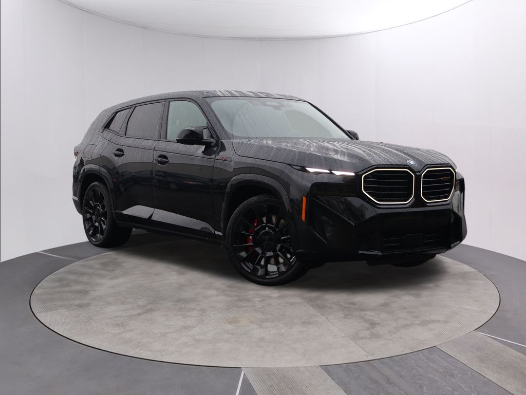 2026 BMW XM Base's photo