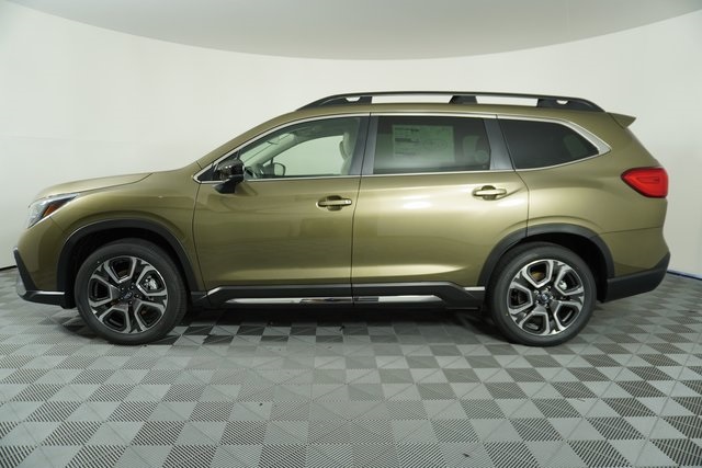 2025 Subaru Ascent Limited photo 4