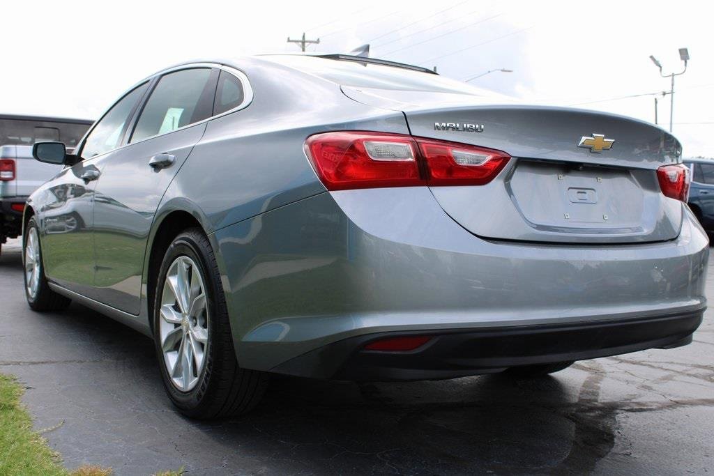 2023 Chevrolet Malibu 1LT photo 4