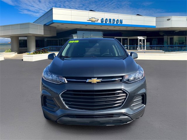 2019 Chevrolet Trax LS photo 2