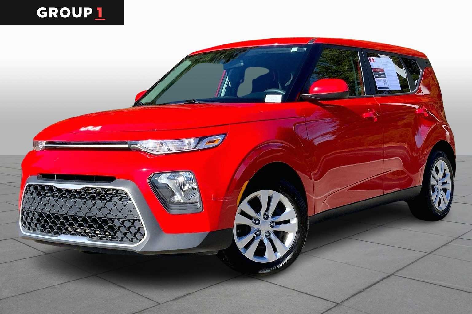2022 Kia Soul LX's photo