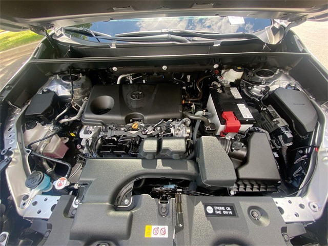 2022 Toyota RAV4 XLE photo 16