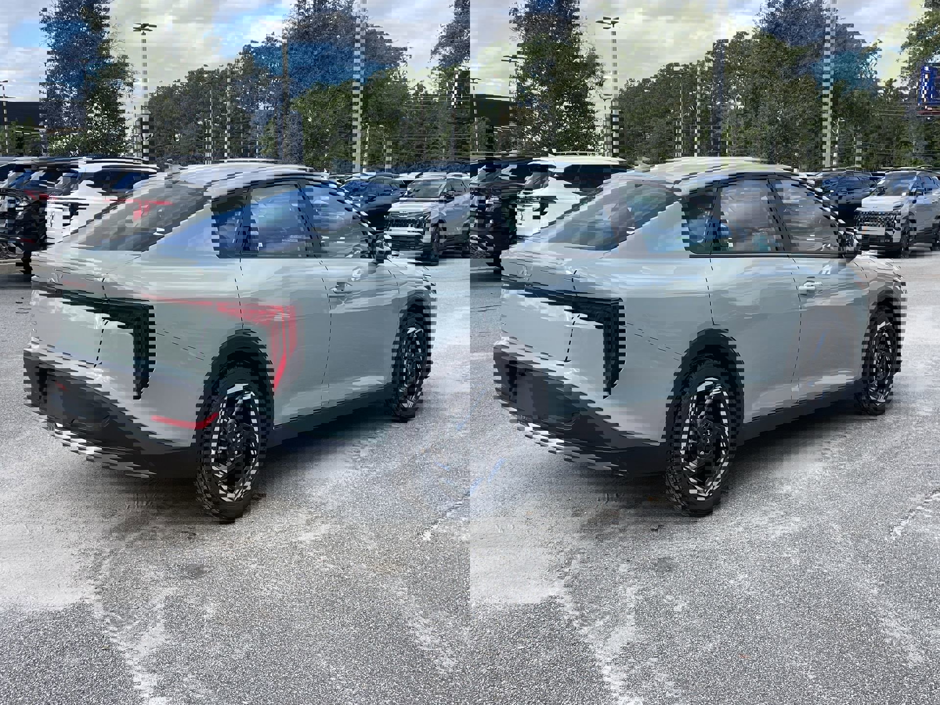 2025 Kia K4 EX photo 3