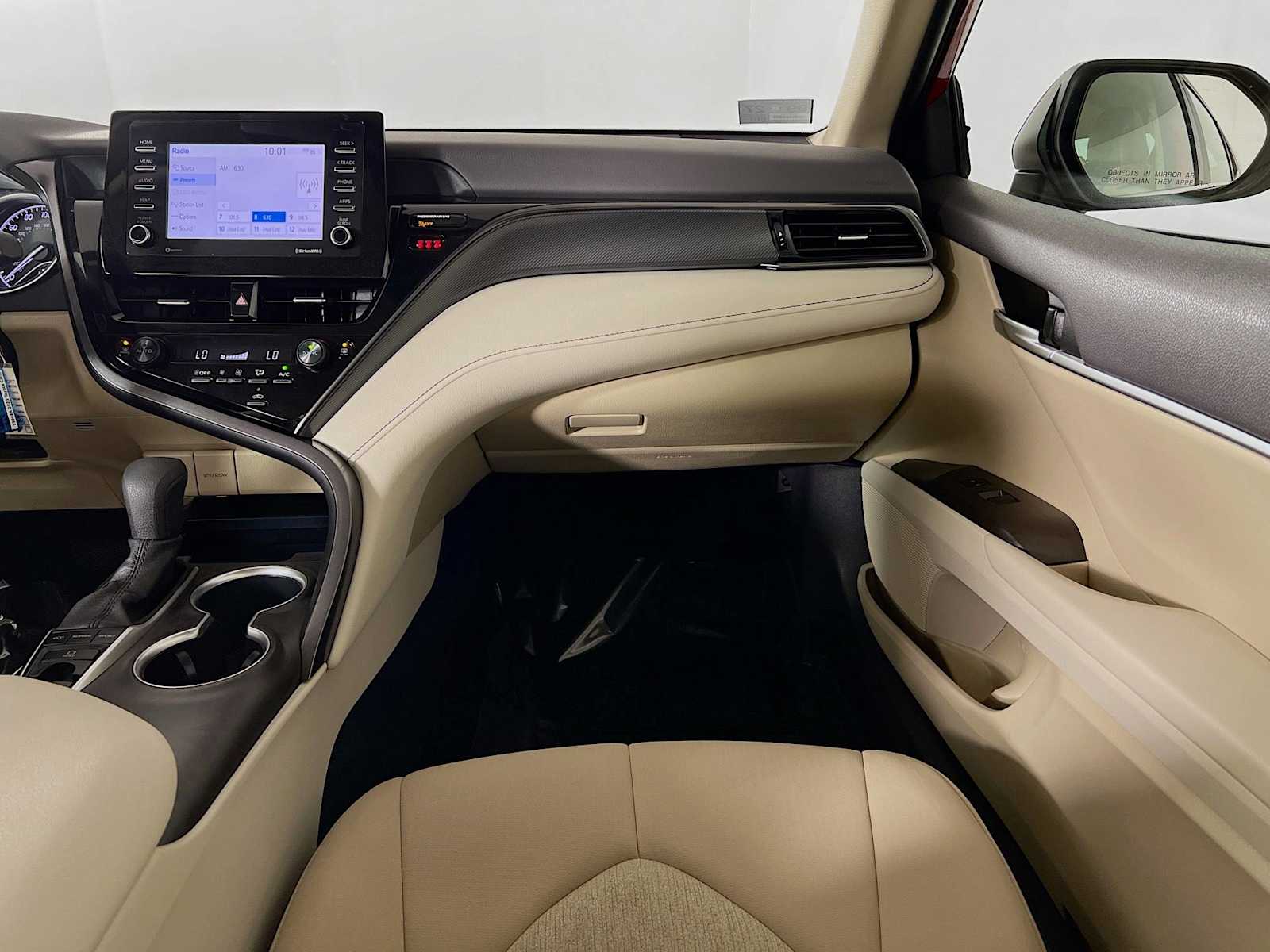2023 Toyota Camry LE photo 20