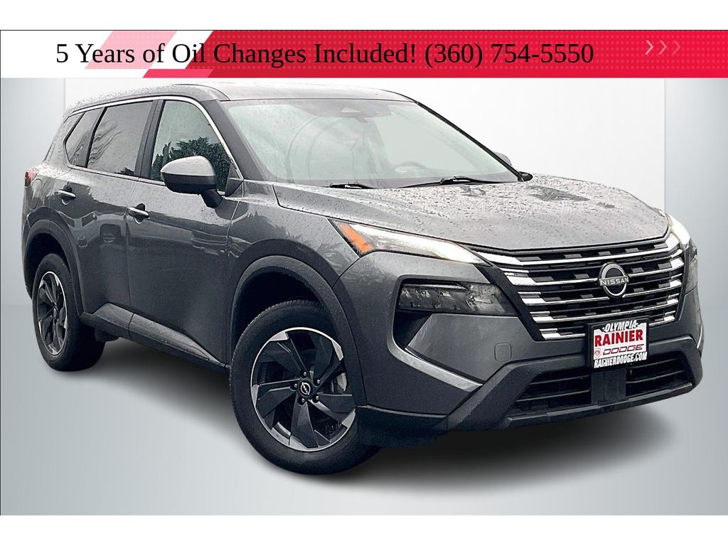 2024 Nissan Rogue SV's photo