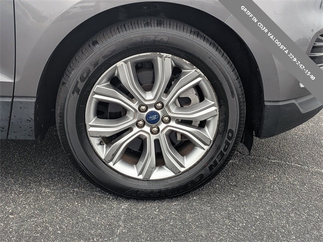 2022 Ford Edge Titanium photo 11