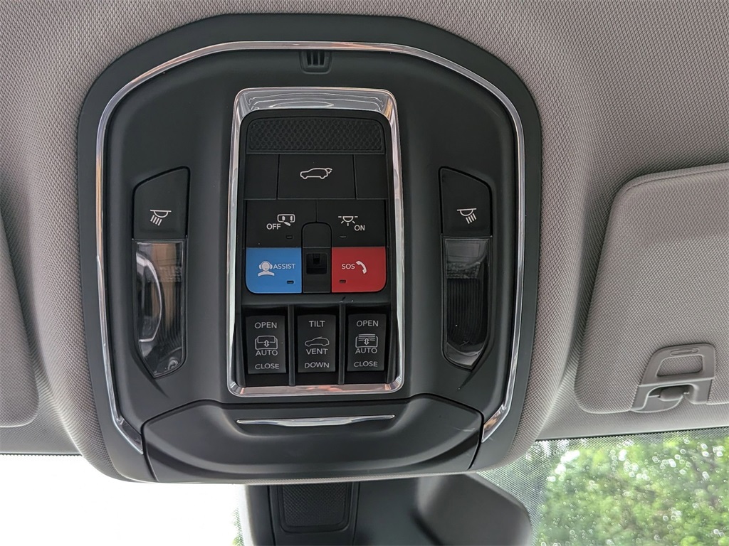 2022 Jeep Grand Cherokee Limited photo 20