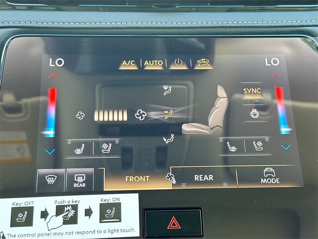 2026 Infiniti QX80 Luxe photo 14