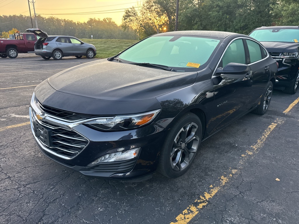 2022 Chevrolet Malibu 1LT photo 3