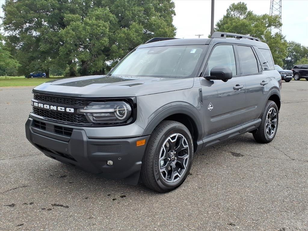 2025 Ford Bronco Sport Outer Banks's photo