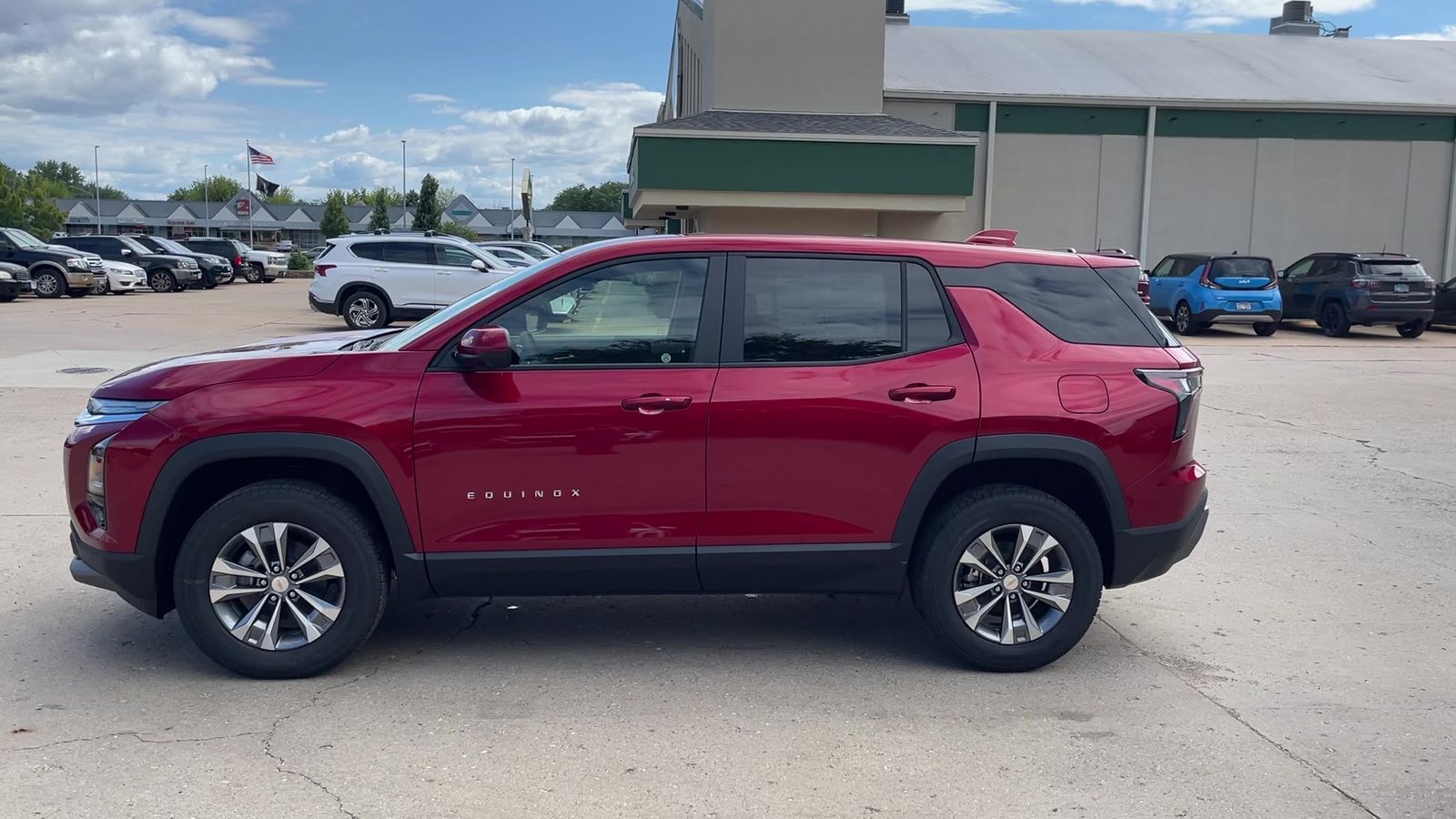 2026 Chevrolet Equinox LT photo 4