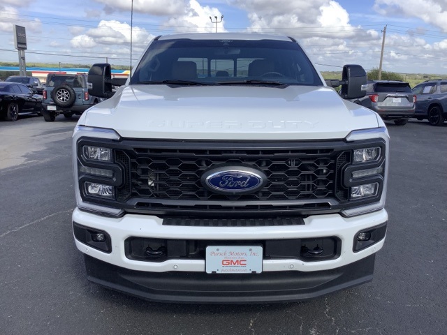 2024 Ford F-250 photo 2