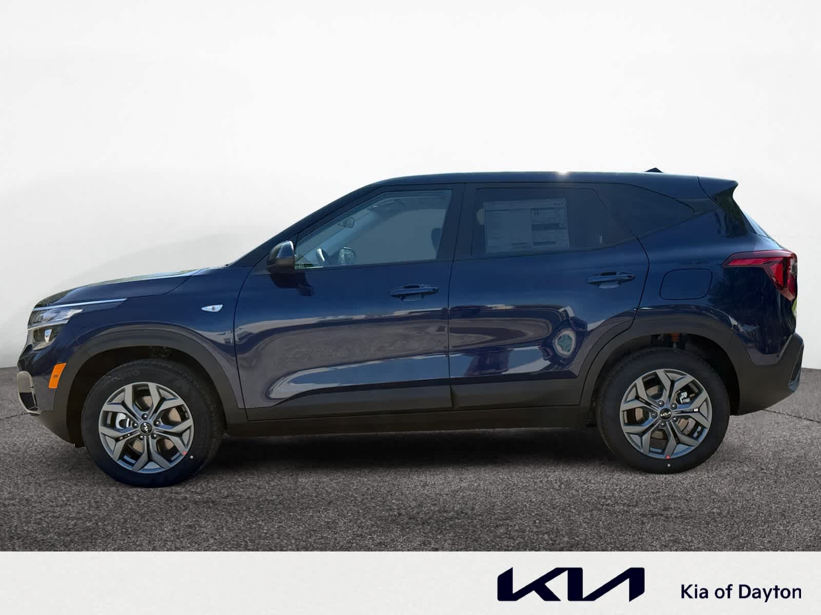 2026 Kia Seltos LX photo 2