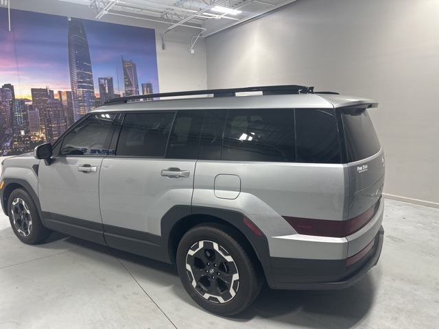2025 Hyundai Santa Fe SEL photo 4