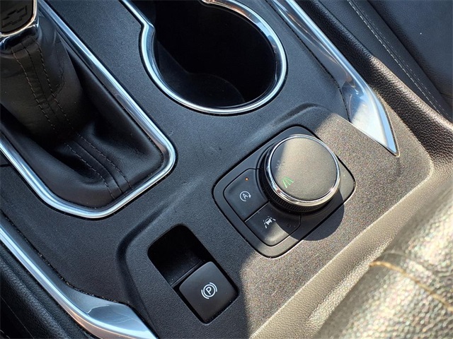 2023 Chevrolet Traverse Leather photo 12