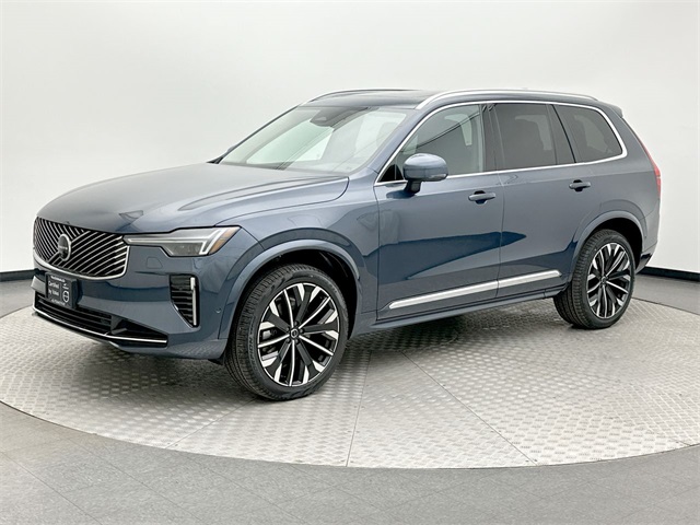 2025 Volvo XC90 Plus's photo