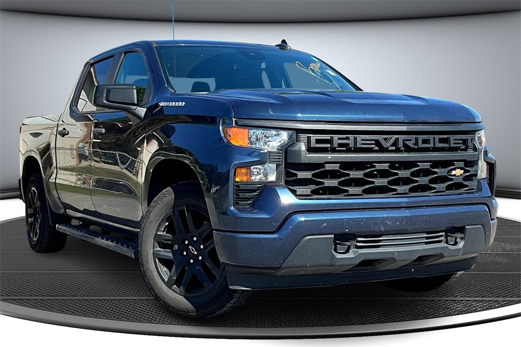 2022 Chevrolet Silverado 1500 Custom photo 3