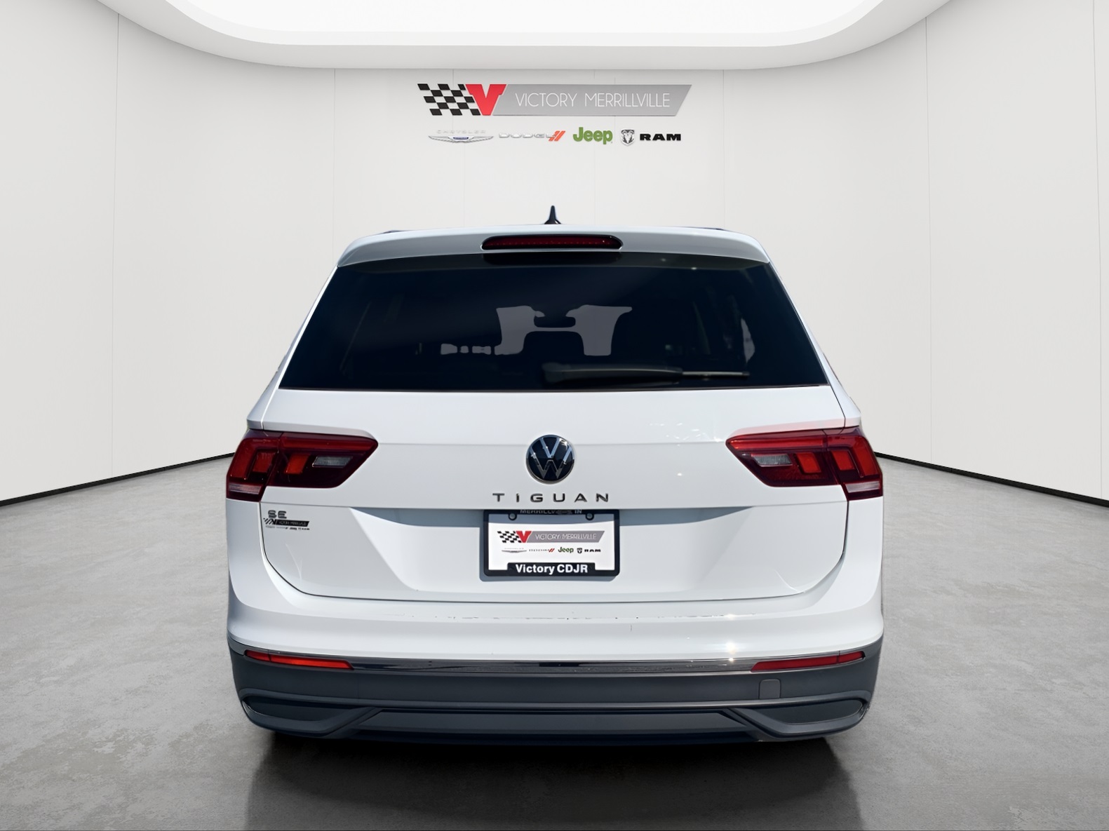 2024 Volkswagen Tiguan SE Wolfsburg Edition photo 4