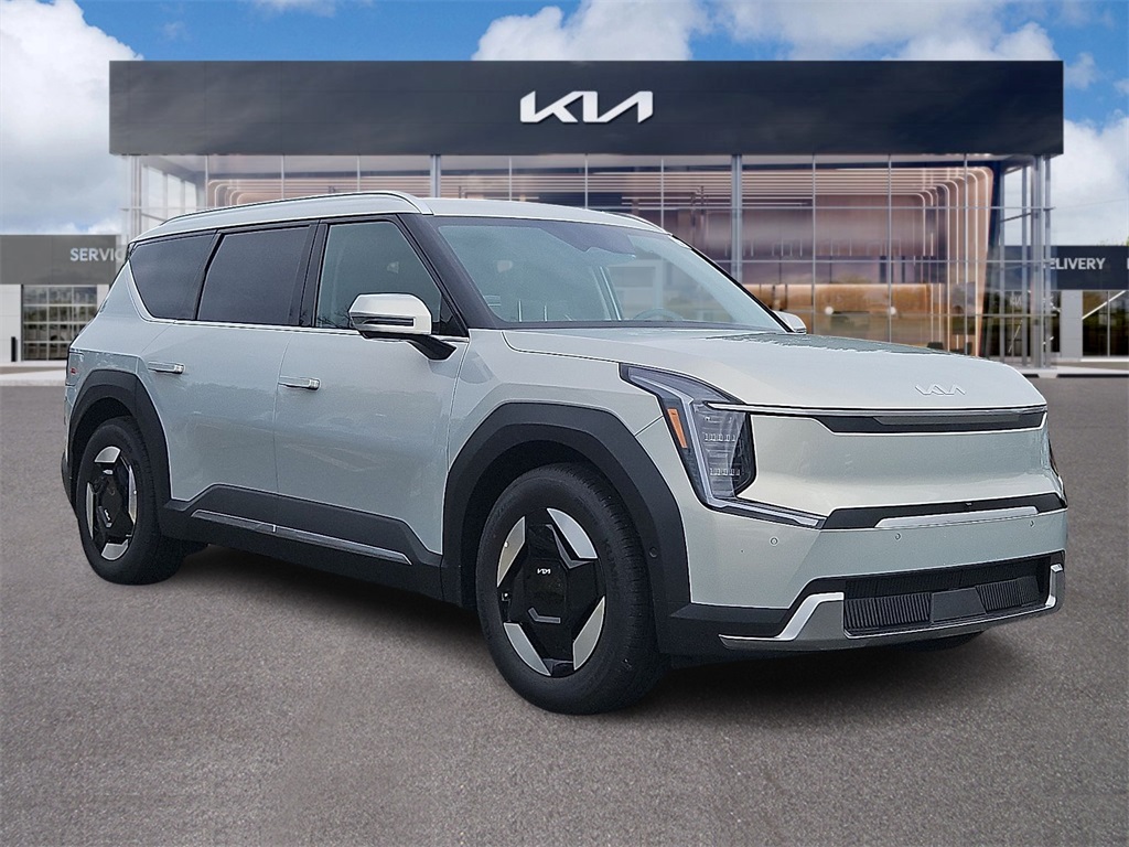 2026 Kia EV9 Wind's photo