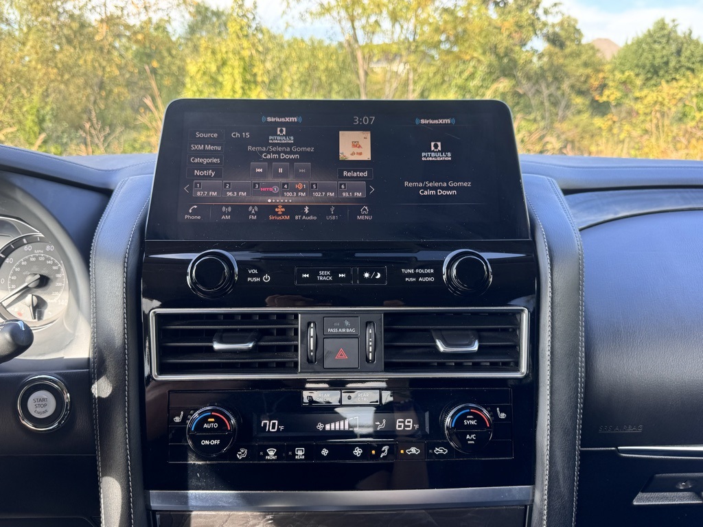 2022 Infiniti QX80 Luxe photo 8