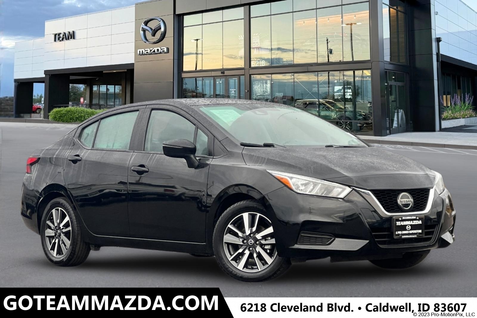 2021 Nissan Versa Sedan SV's photo