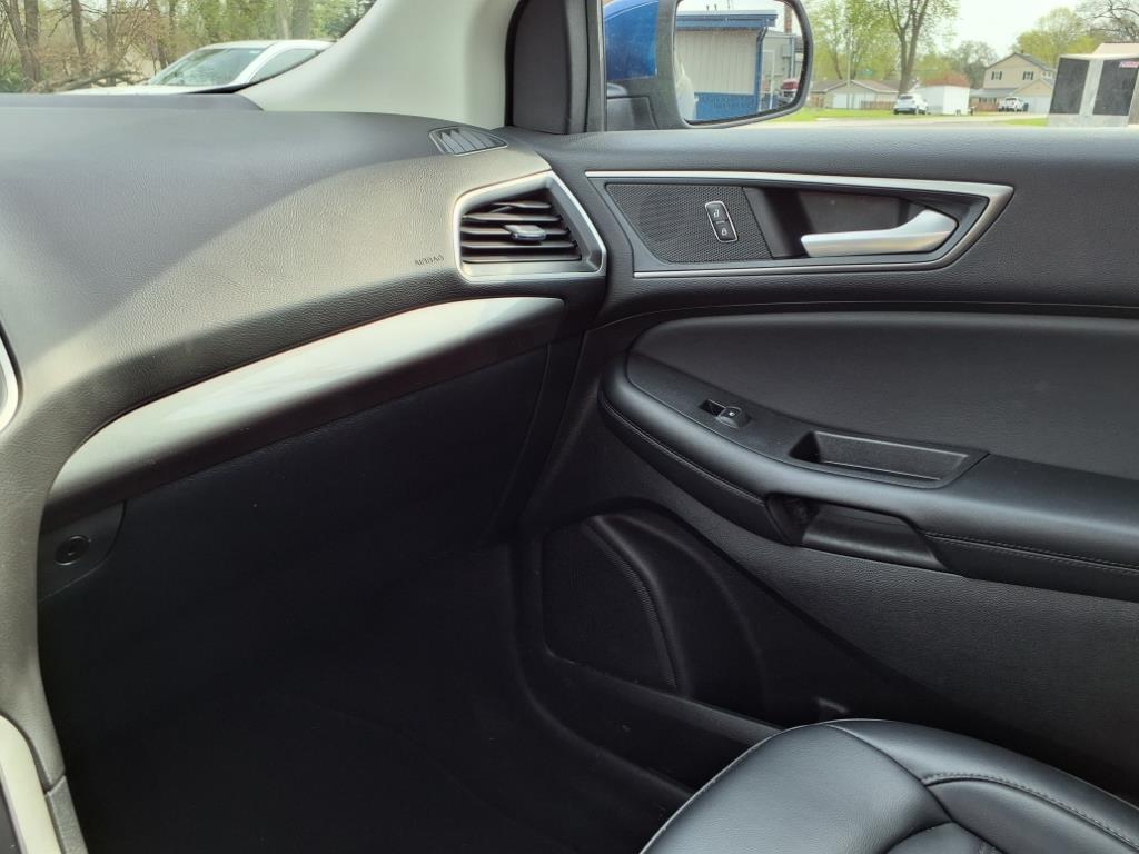 2024 Ford Edge SEL photo 15