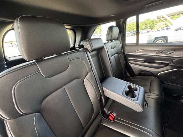 2024 Jeep Grand Cherokee Limited photo 22