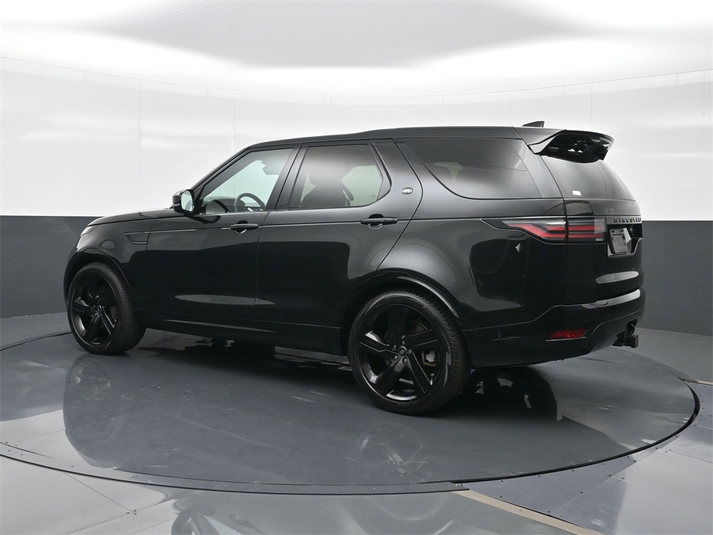 2023 Land Rover Discovery S R-Dynamic photo 3