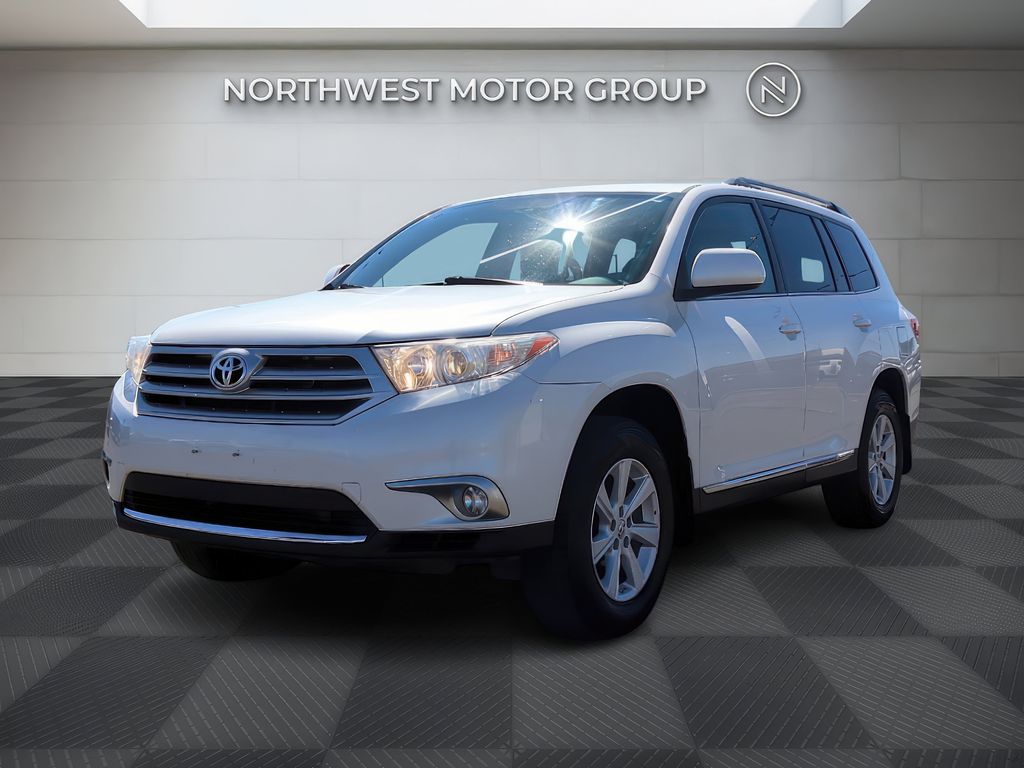 2012 Toyota Highlander Base photo 2