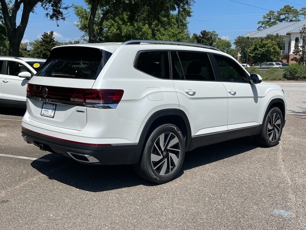 2026 Volkswagen Atlas SEL photo 3