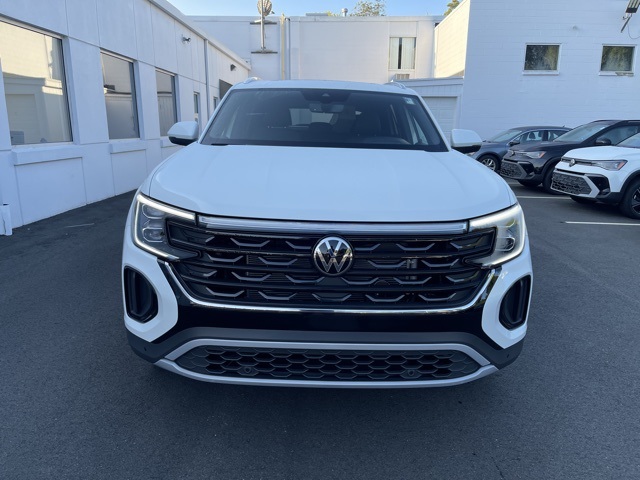 2026 Volkswagen Atlas Cross Sport SEL photo 4