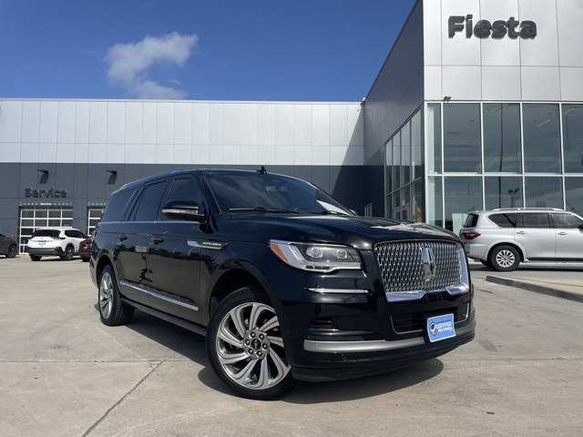 2023 Lincoln Navigator Reserve L's photo
