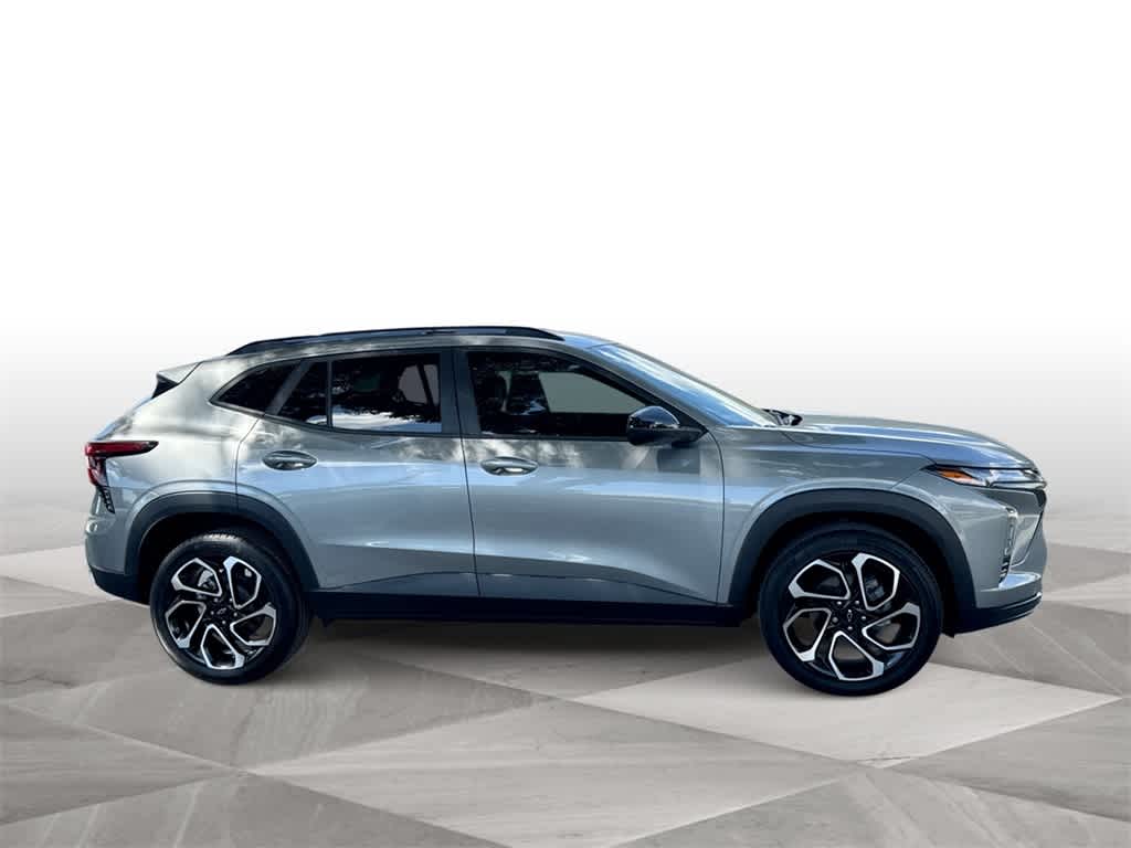 2024 Chevrolet Trax photo 8