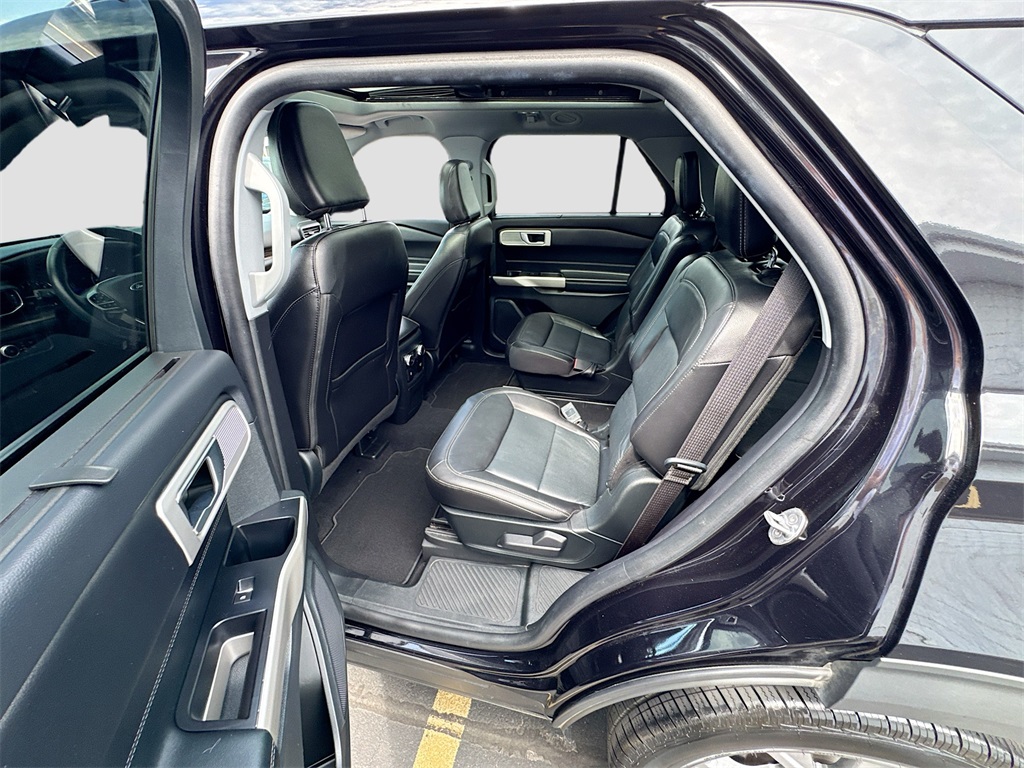 2022 Ford Explorer Limited photo 25