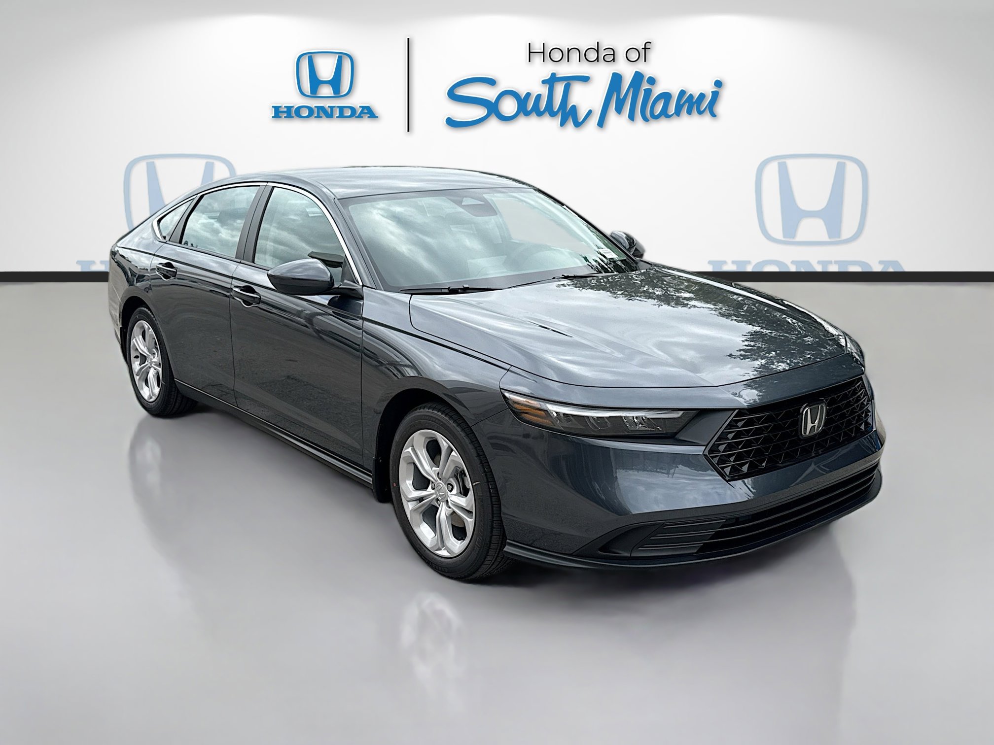 2025 Honda Accord LX's photo