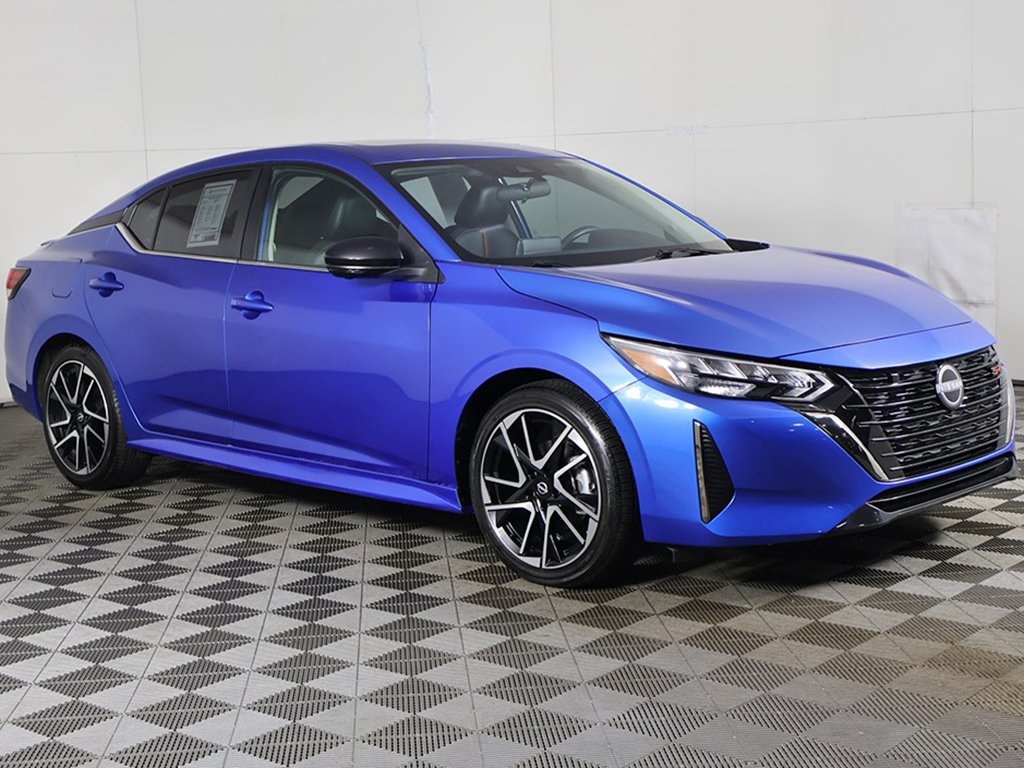 2025 Nissan Sentra SR photo 2