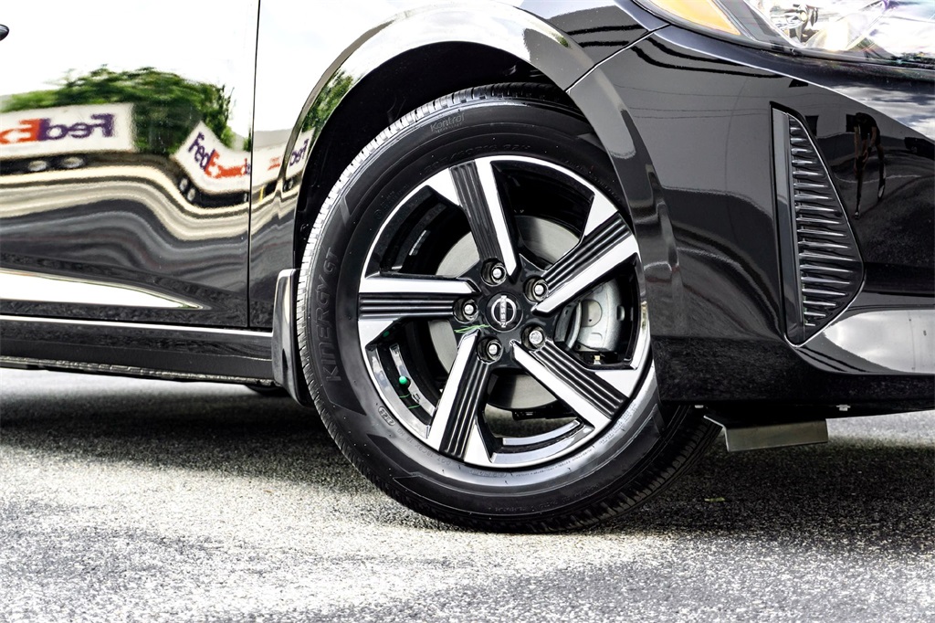 2025 Nissan Sentra SV photo 2