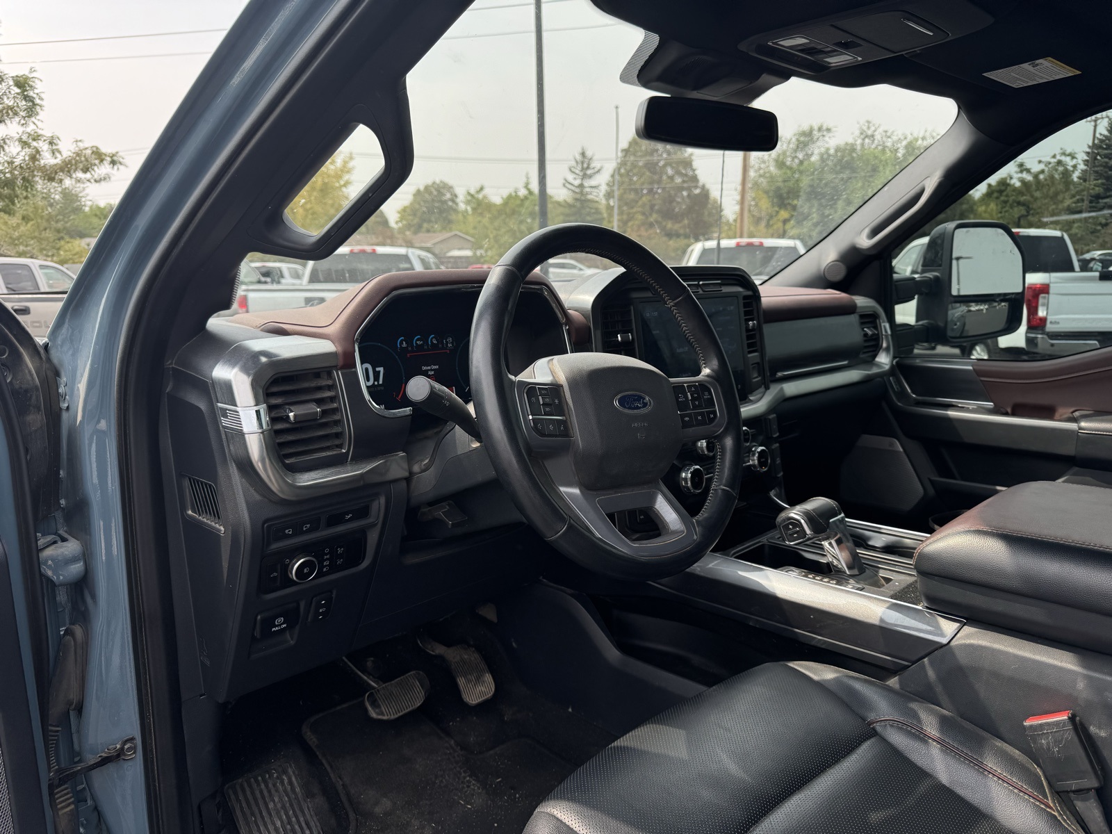 2023 Ford F-150 Lariat photo 9